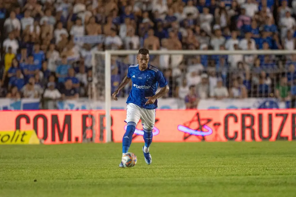 Expulsões Polêmicas Marcam Semifinal do Campeonato Mineiro