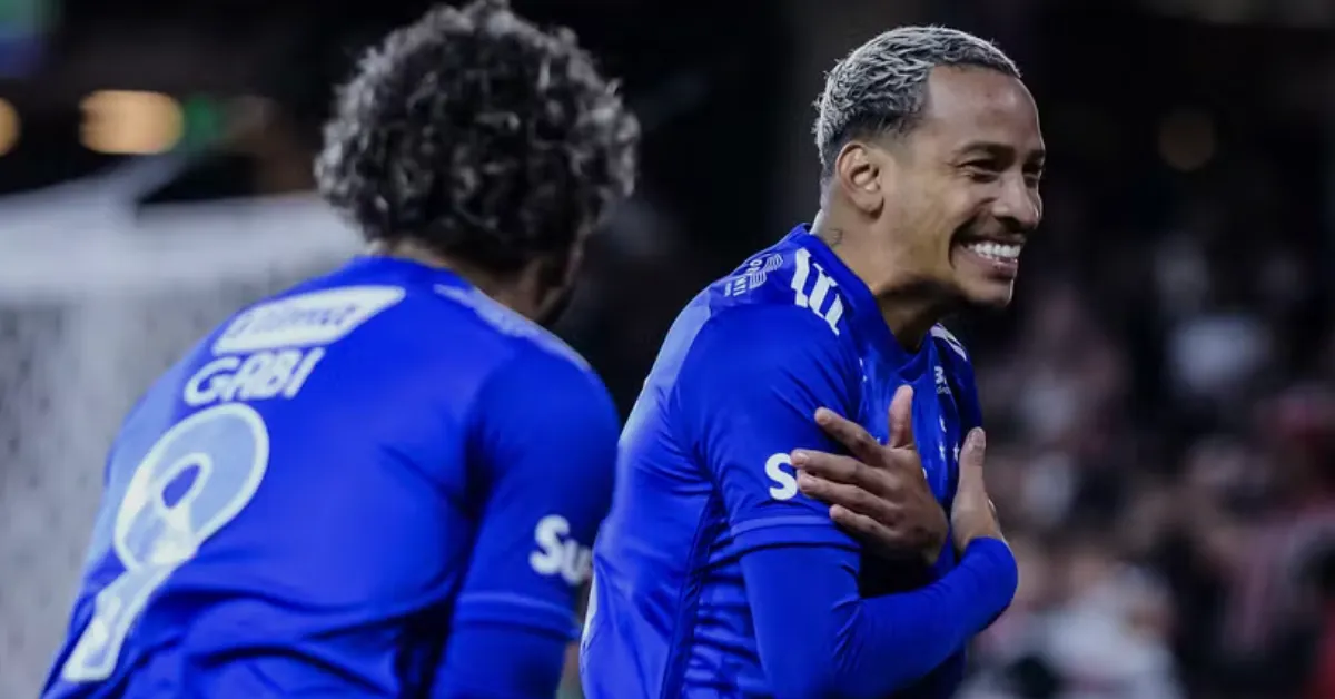 Matheus Pereira permanece no Cruzeiro, afirma dirigente
