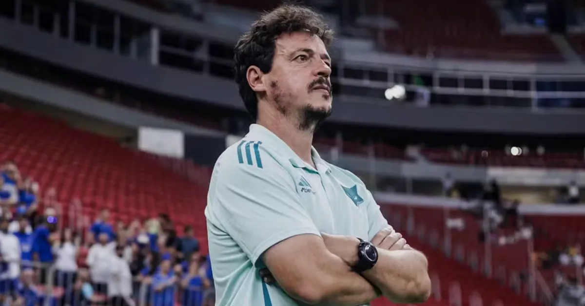 Fernando Diniz: Protestos da Torcida do Cruzeiro Aumentam a Pressão