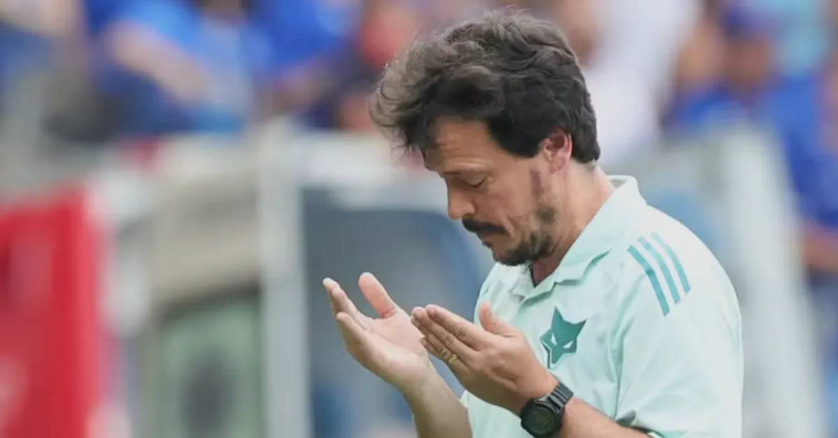 Relação Conturbada: Diniz Sob Pressão da Torcida do Cruzeiro