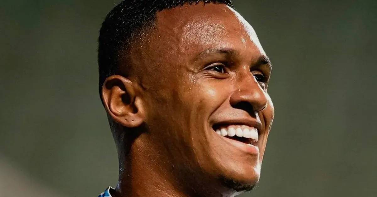 Marquinhos Brilha e Dedica Primeiro Gol no Cruzeiro Após Vitória Expressiva