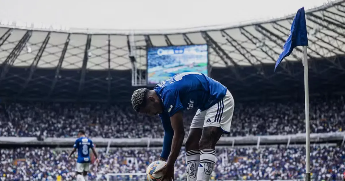Matheus Pereira Reconhece Queda de Rendimento e Reação da Torcida