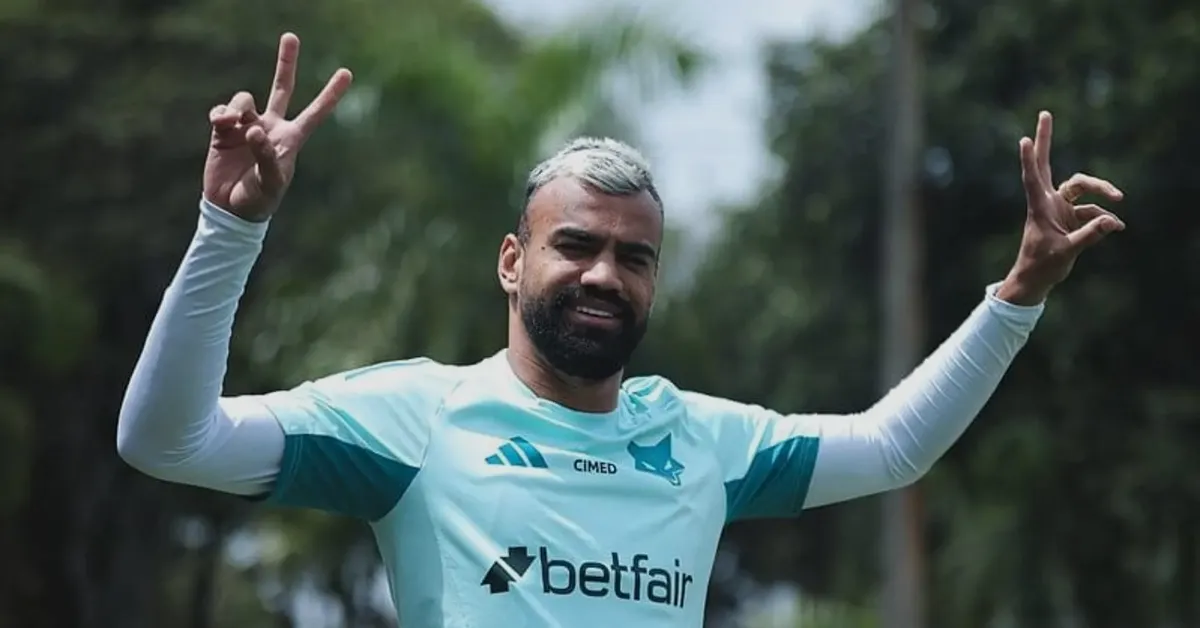 Fabrício Bruno na mira da Seleção Brasileira: Um raio de esperança em meio à turbulência no Cruzeiro
