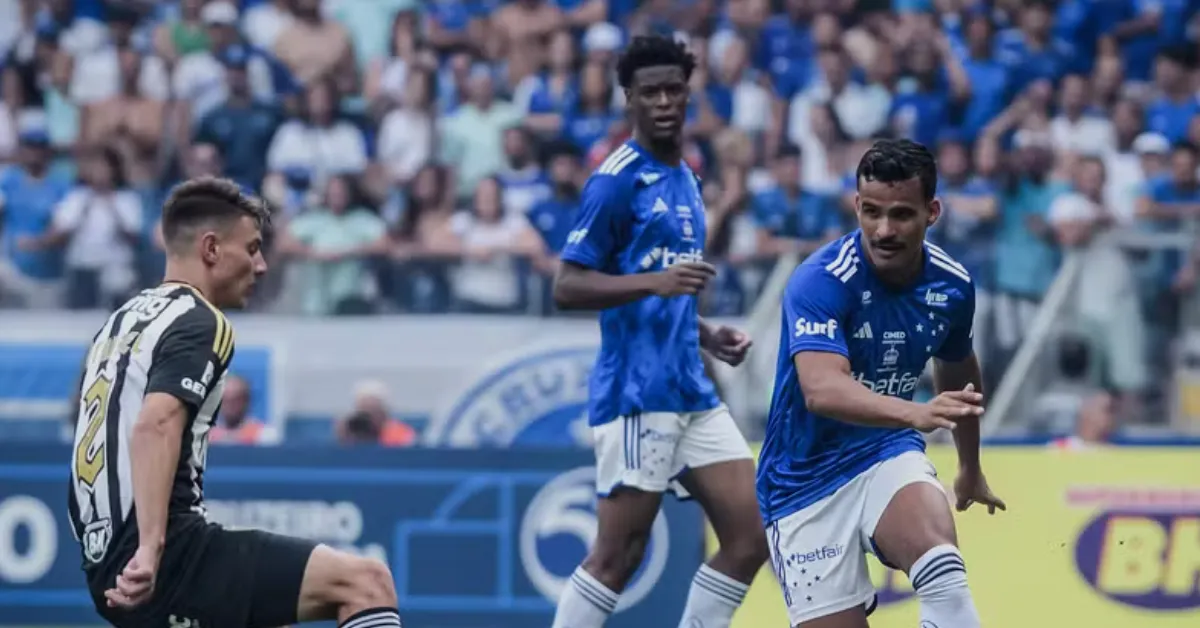 Cruzeiro | Lateral Esquerda | Mercado da Bola | Janela de Transferências | Kaiki | Douglas Santos | Reforços
