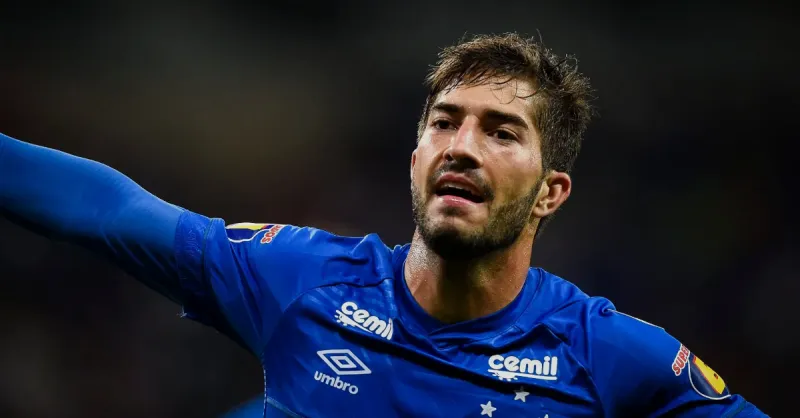Lucas Silva e a Diretoria do Cruzeiro: O Planejamento Pós-Aposentadoria de um Ídolo