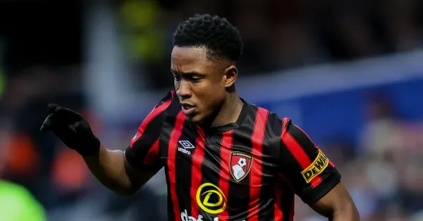 Cruzeiro mira Sinisterra: Reforço de Premier League e Seleção em Pauta