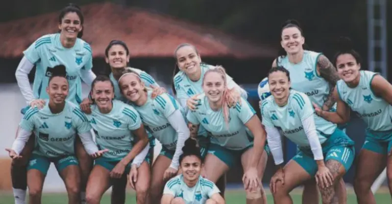 Cruzeiro Feminino na Final do Brasileirão: Desafio Histórico Contra Corinthians