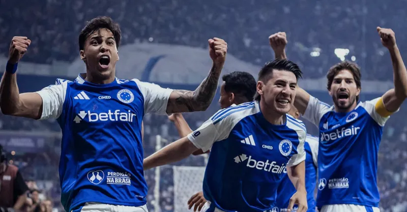 Cruzeiro Desafia Flamengo e Palmeiras na Briga pelo Título do Brasileirão