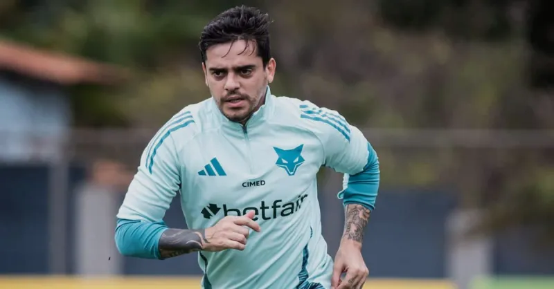 Futuro de Fagner no Cruzeiro: Contrato, Corinthians e o Desafio da Permanência