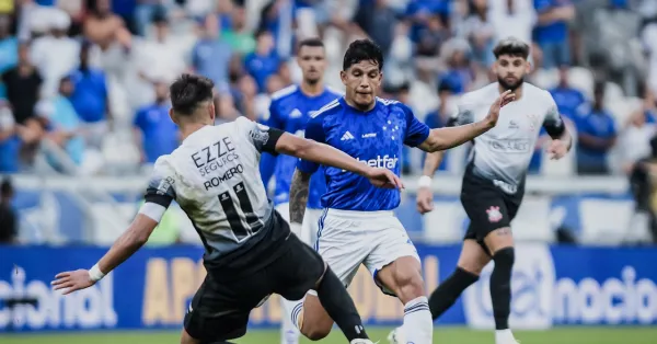 Cruzeiro x Corinthians: Reforços Definem Escalação e Rumo no Brasileirão