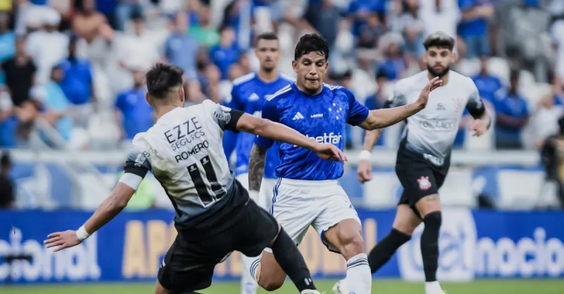 Cruzeiro x Corinthians: Reforços Definem Escalação e Rumo no Brasileirão