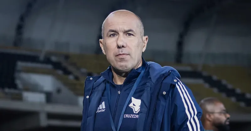 Cruzeiro: Leonardo Jardim Detalha Estratégia de Reabilitação para Sinisterra