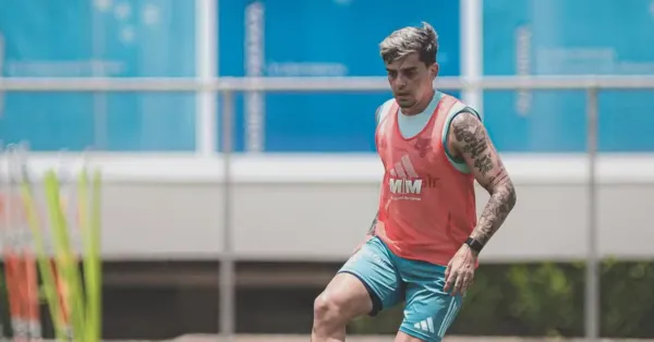 Fagner renova com Cruzeiro até 2026 e se despede do Corinthians com recado