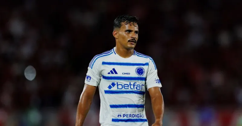 Cruzeiro: Pedrinho BH avalia reforço na lateral esquerda e ofertas por Kaiki Bruno