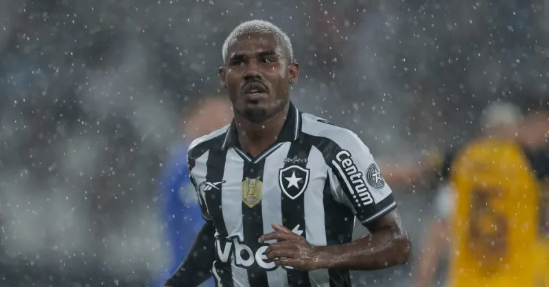 Cruzeiro avalia contratação de Cuiabano: lateral do Nottingham Forest é alvo