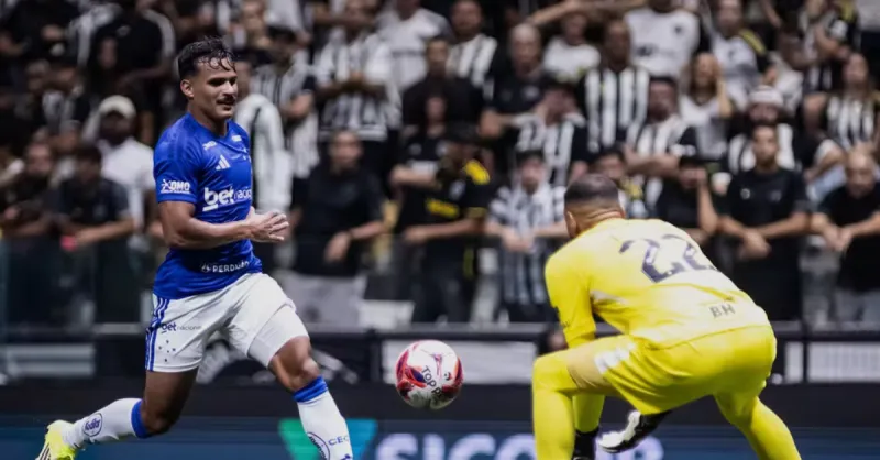 Negociação de Kaiki com Como (Itália) Trava; Lateral Deve Permanecer no Cruzeiro