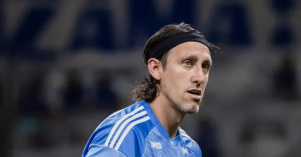 Cássio do Cruzeiro revela gravidade de lesão no dedo e sacrifício para jogar