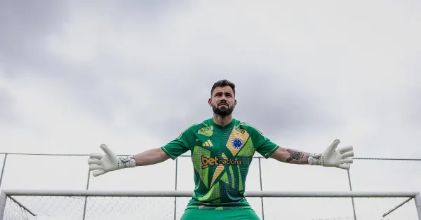 Goleiro Matheus Cunha do Cruzeiro: Recuperação avança, retorno próximo