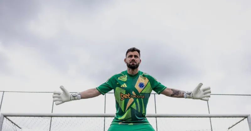 Goleiro Matheus Cunha do Cruzeiro: Recuperação avança, retorno próximo